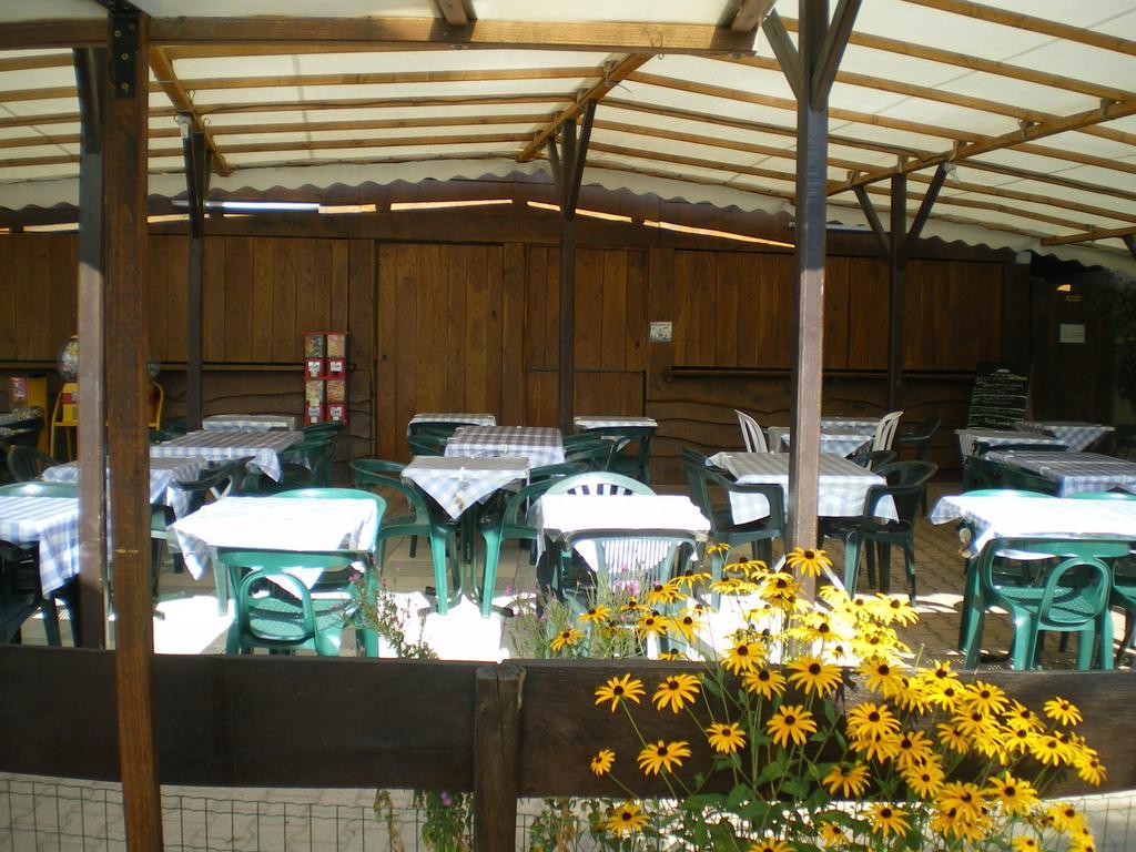 Camping Moulin De Collonge Saint-Boil Exterior foto