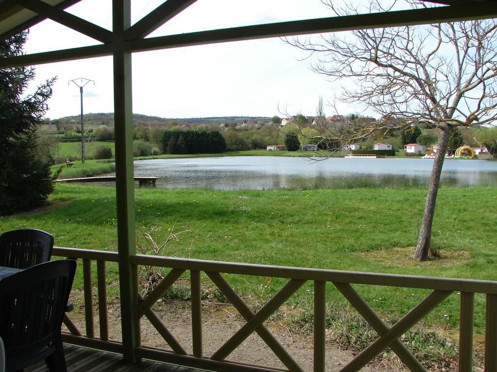 Camping Moulin De Collonge Saint-Boil Exterior foto